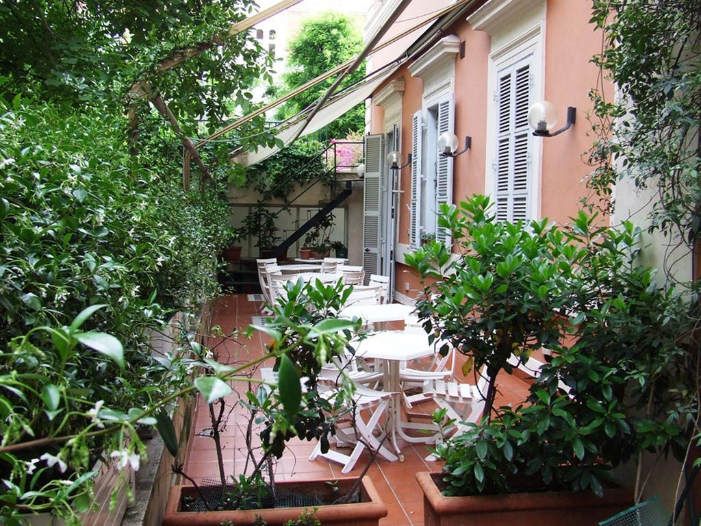 Hotel Casa Valdese Roma Εξωτερικό φωτογραφία